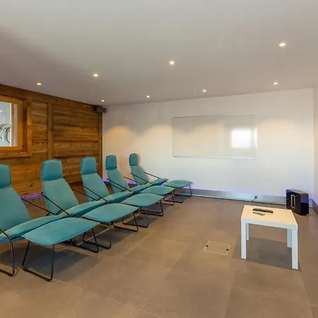 7br Chalet Altitude 1600 - What'app - 0034-656-619-782 - For Reservations!